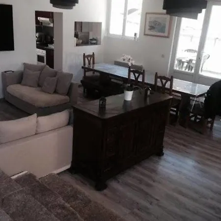 Les 2 Alpes Bed & Breakfast Puget-Theniers